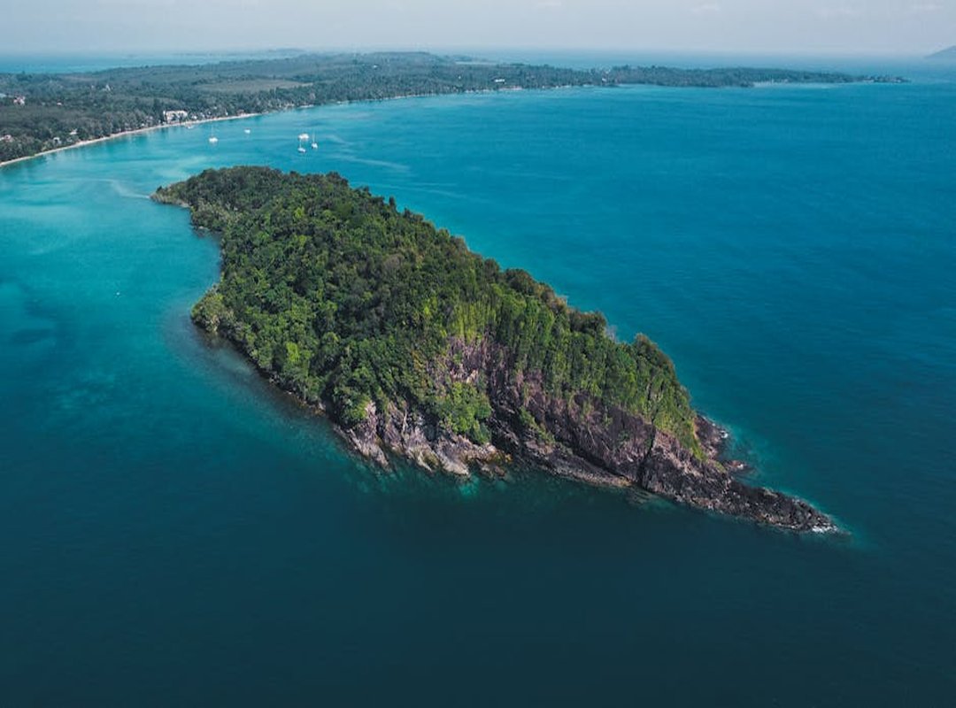 Hotels to Stay at Zethazinco Island